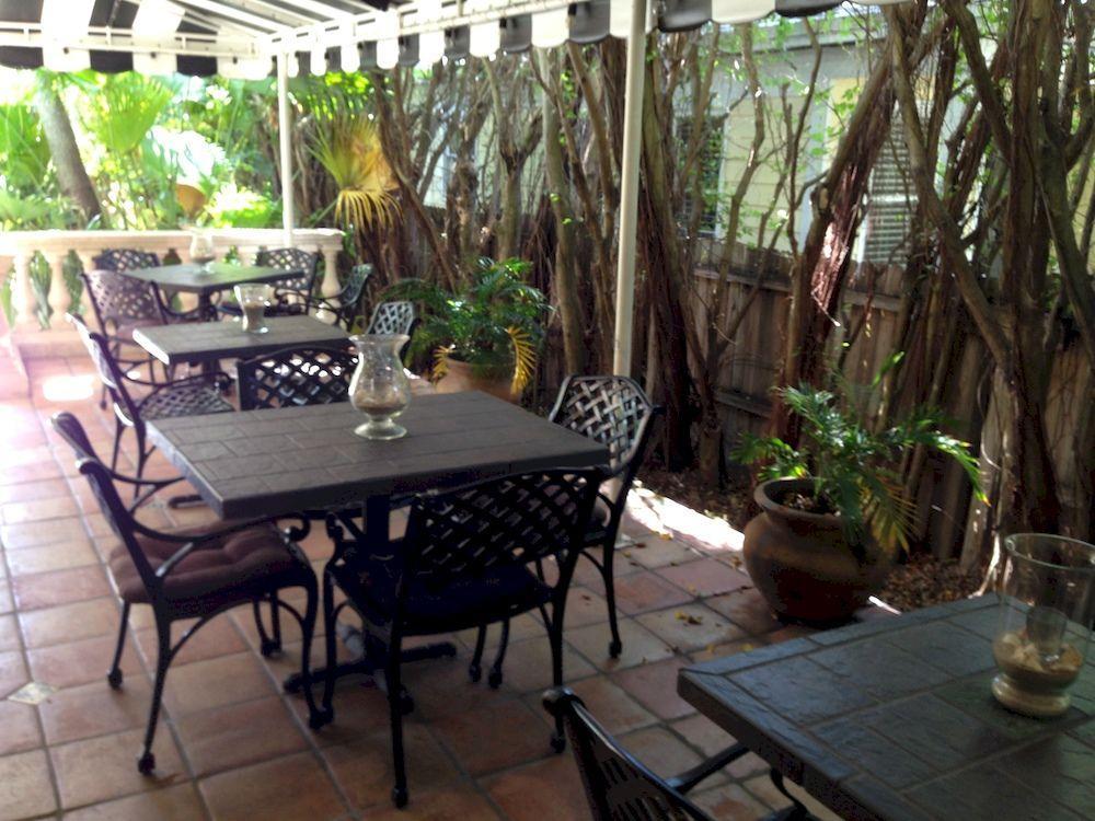לייק וורת' Mango Inn Bed And Breakfast מראה חיצוני תמונה