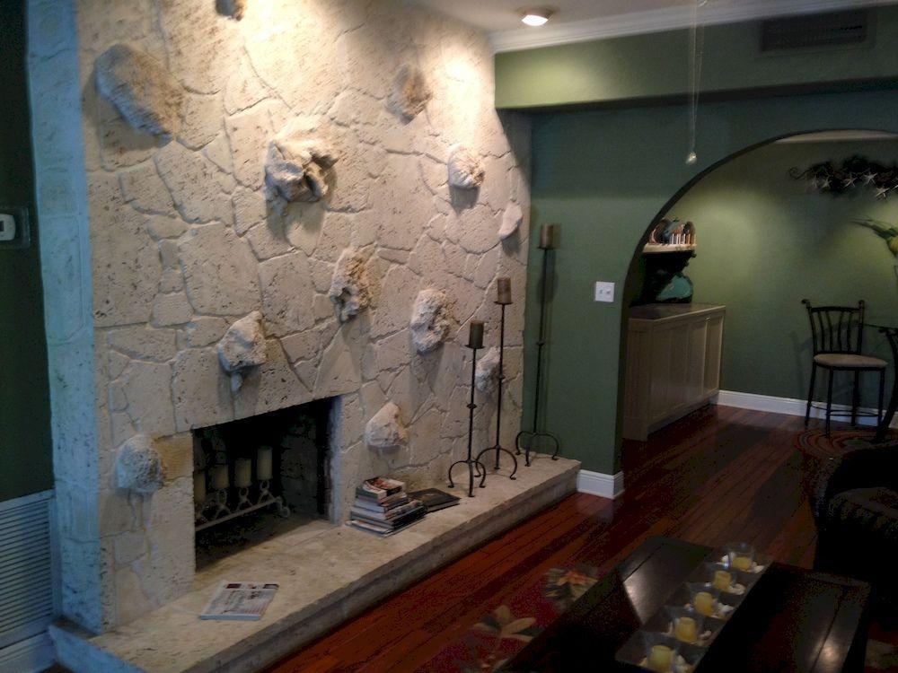 לייק וורת' Mango Inn Bed And Breakfast מראה חיצוני תמונה
