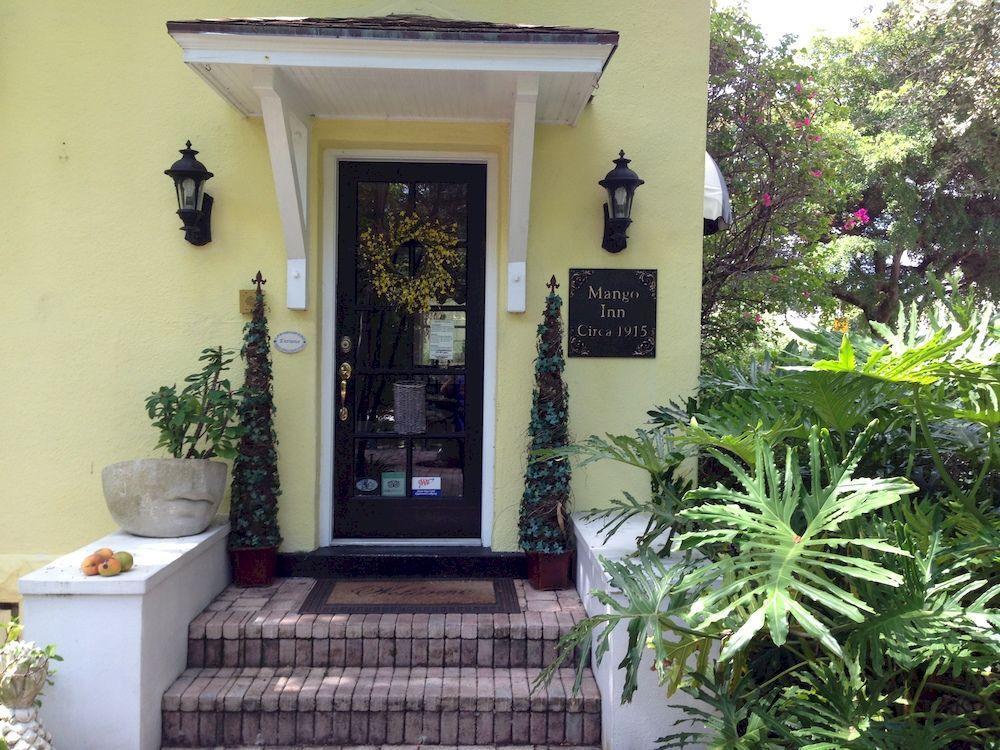 לייק וורת' Mango Inn Bed And Breakfast מראה חיצוני תמונה