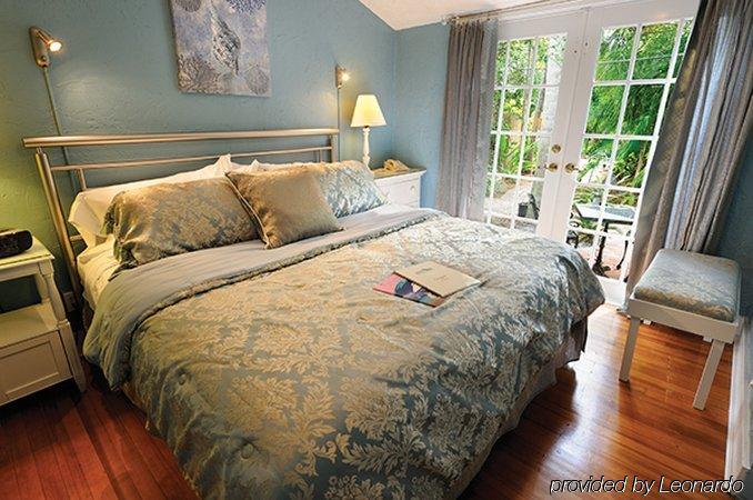 לייק וורת' Mango Inn Bed And Breakfast חדר תמונה