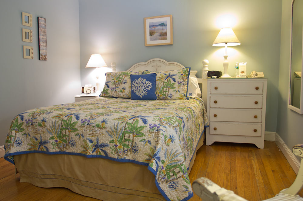 לייק וורת' Mango Inn Bed And Breakfast מראה חיצוני תמונה
