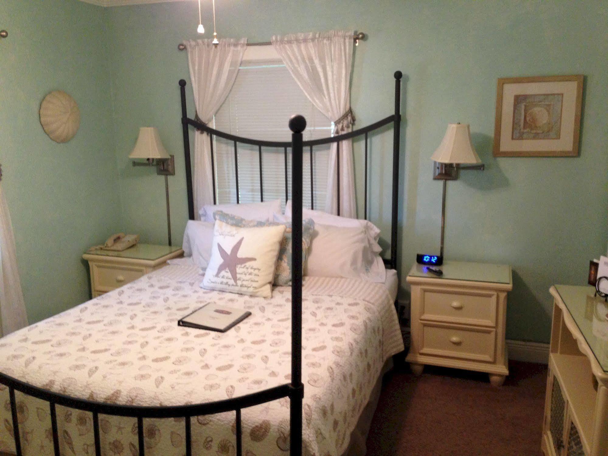 לייק וורת' Mango Inn Bed And Breakfast מראה חיצוני תמונה